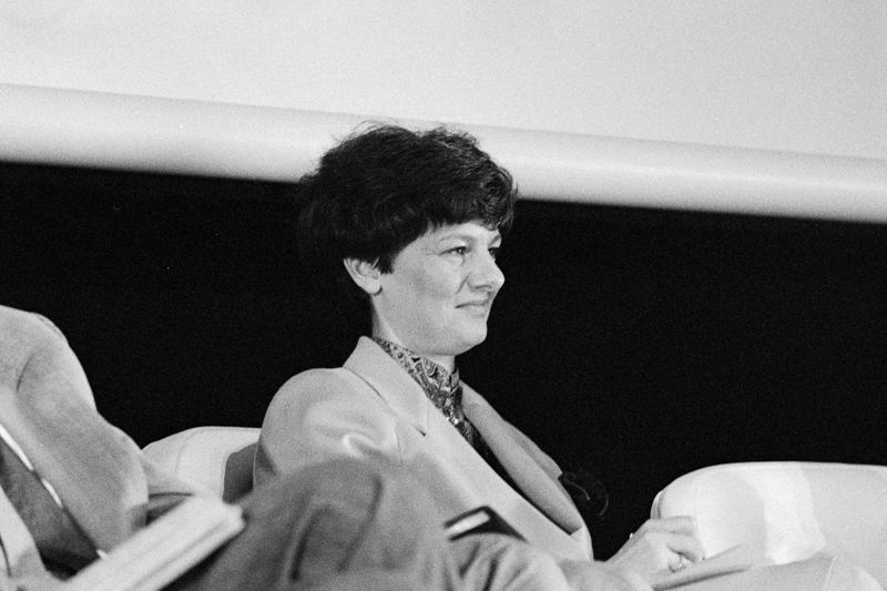 Isabelle MASSIN